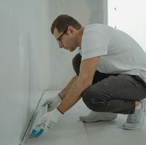 5 Warning Signs Your Concrete Needs Leveling (Before a Small Fix Becomes a Big Bill)