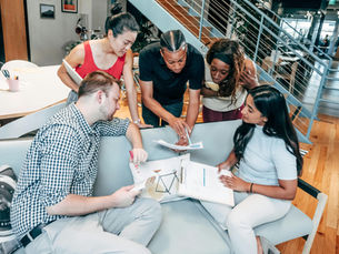 In-House vs Agency: Which Marketing Team is Right for Your Business?
