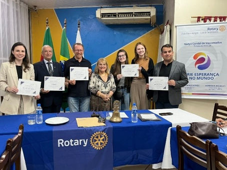 HOMENAGEM ANUAL DO RC GLÓRIA TERESÓPOLIS A PROFISSIONAIS E PERSONALIDADES