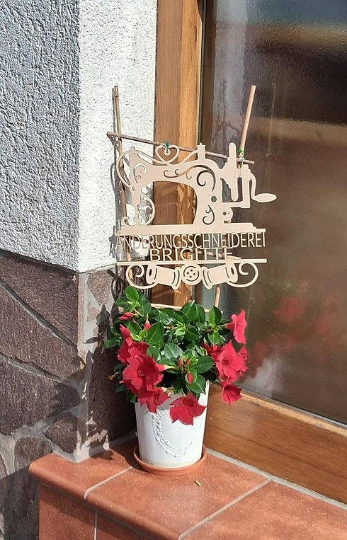 Holzschild 2.jpg