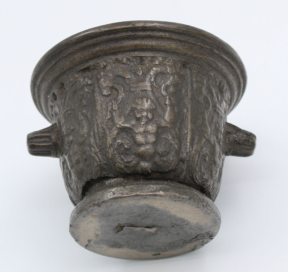 Thumbnail: Mortier En Bronze Attribué à Abraham Le Boucher Rouen Début 17 ème
