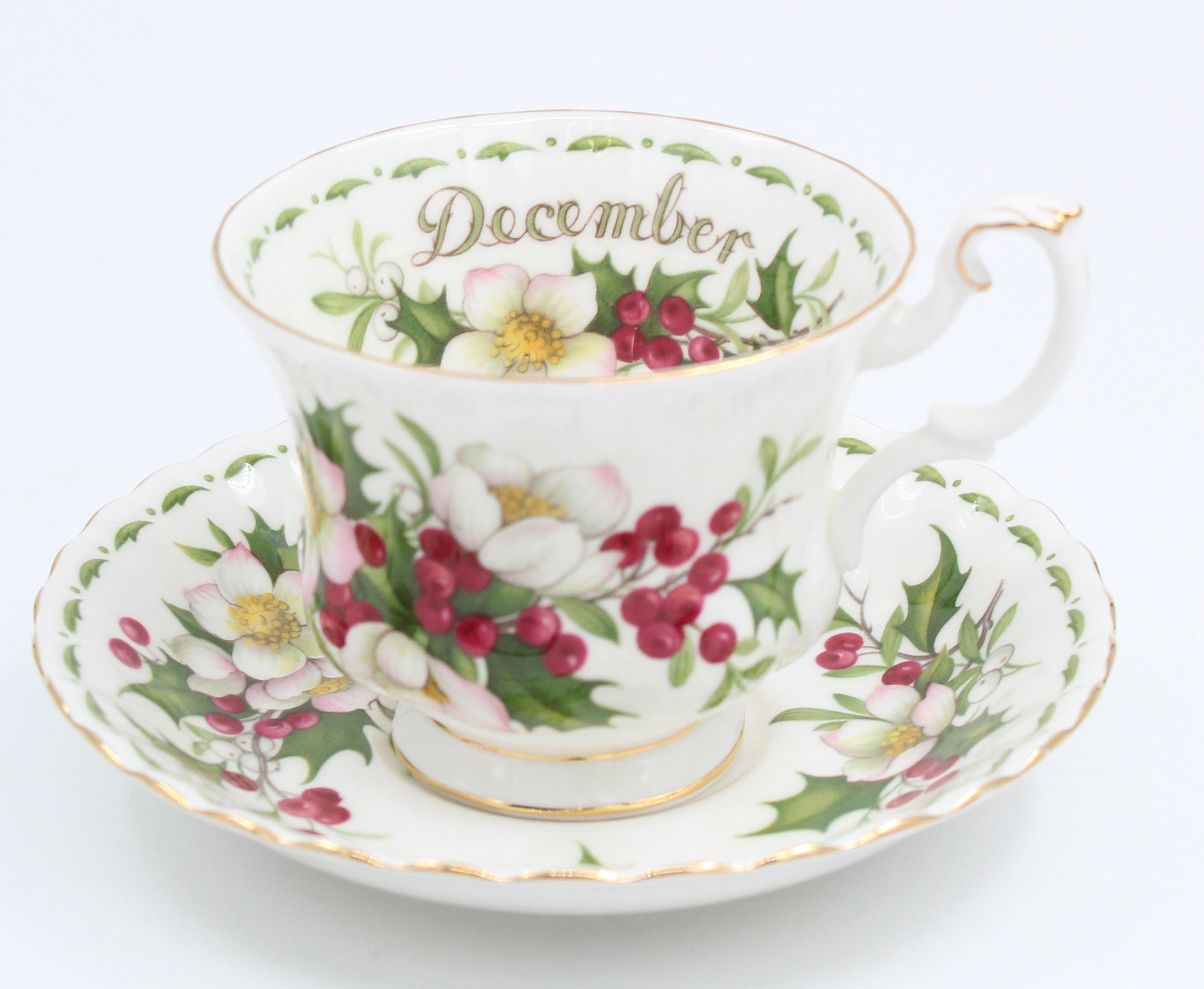 Tasse et Soucoupe a thé Porcelaine Royal Albert Flower of the Month December