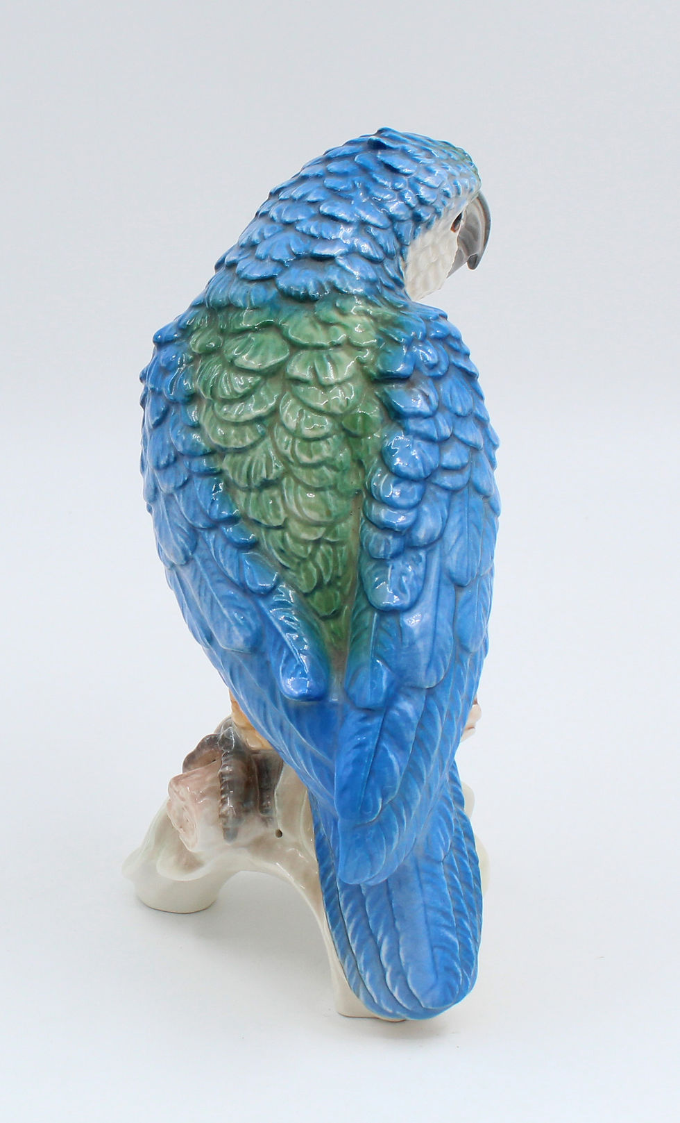 Thumbnail: GOEBEL OISEAU perroquet en porcelaine émaillé H = 22.5 CM