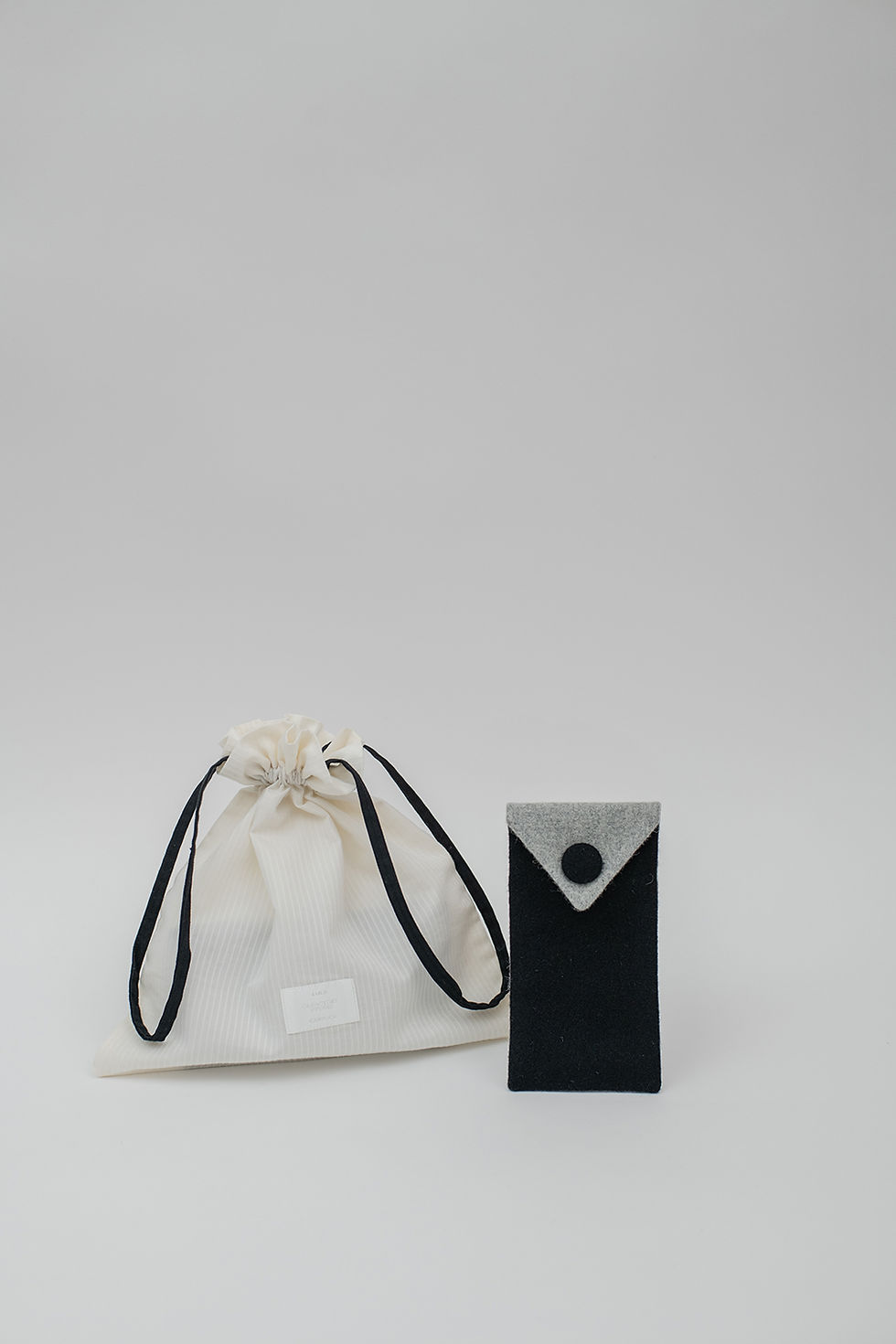 Thumbnail: BRUMA | SCENTED GLASSES ENVELOPE