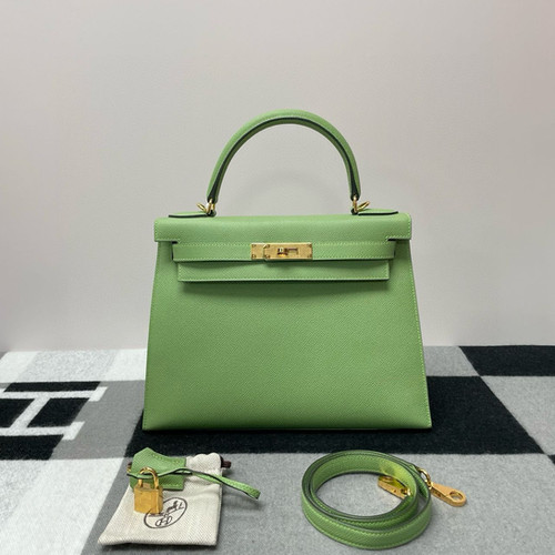 Hermès Kelly 28 | Vert Criquet | GHW | Epsom | Z Stamp