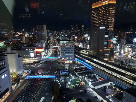 Vibrant Sannomiya shopping in Kobe’s urban heart, offering streetwear, matcha sweets, and Kobe-themed gifts at BEAMS. Just steps from Sannomiya Station’s JR Tokaido Line, 30 min from Osaka, this district with English-friendly signage is perfect for tourists seeking tax-free boutiques, blending Kobe’s trendy Japan travel tide.