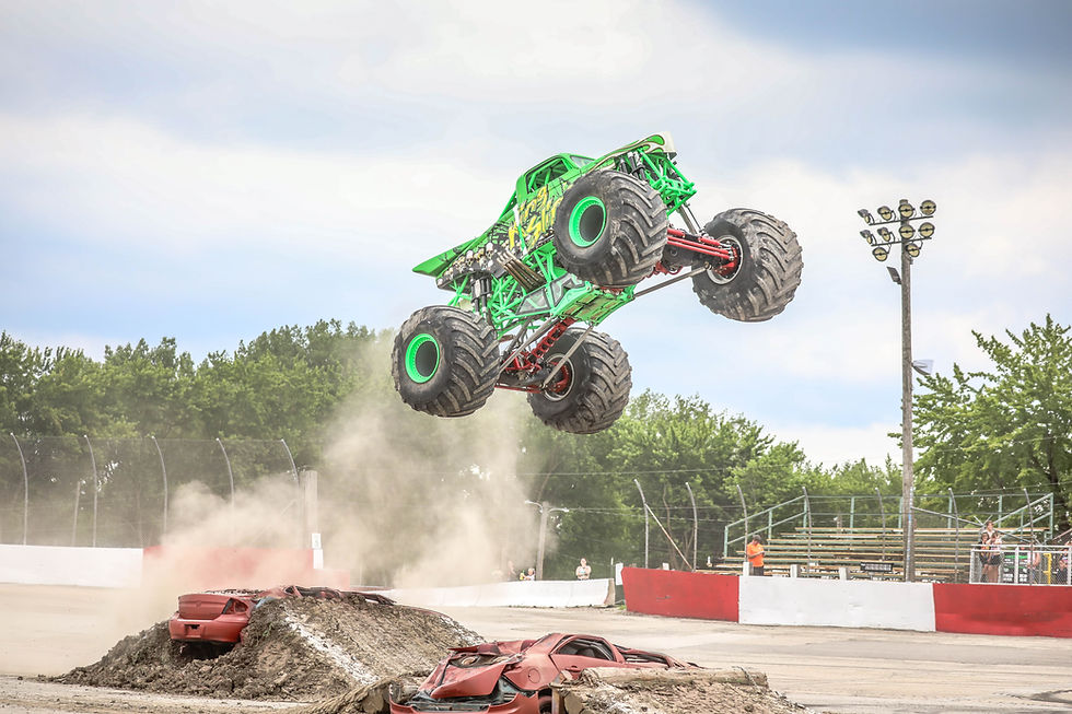 Kidsittingonmonstertrucktire.jpg