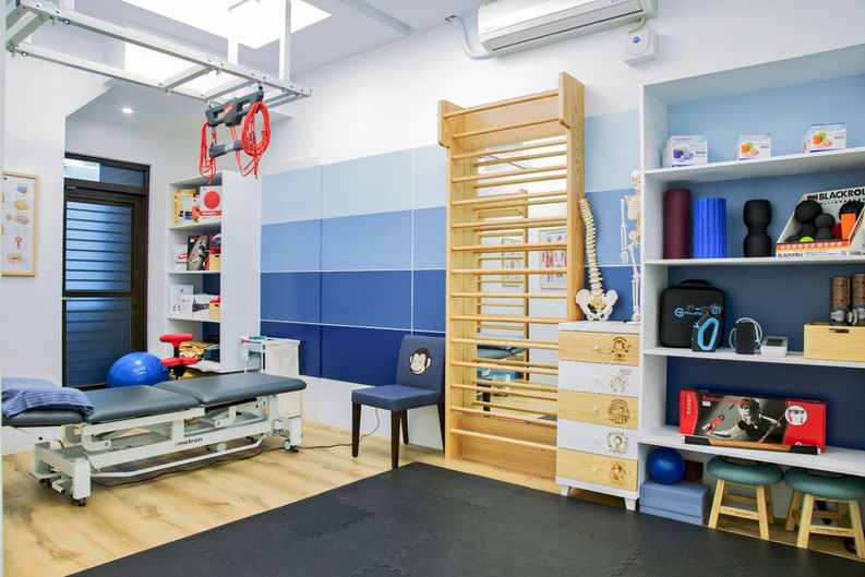 治療室-脊優物理治療所-脊椎側彎-脊椎側彎矯正運動-運動傷害-肩頸痠痛-物理治療-三峽-皮拉提斯