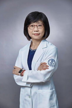 陳綉儀-脊優物理治療所-脊椎側彎-脊椎側彎矯正運動-運動傷害-肩頸痠痛-物理治療-三峽-皮拉提斯-治療痠痛