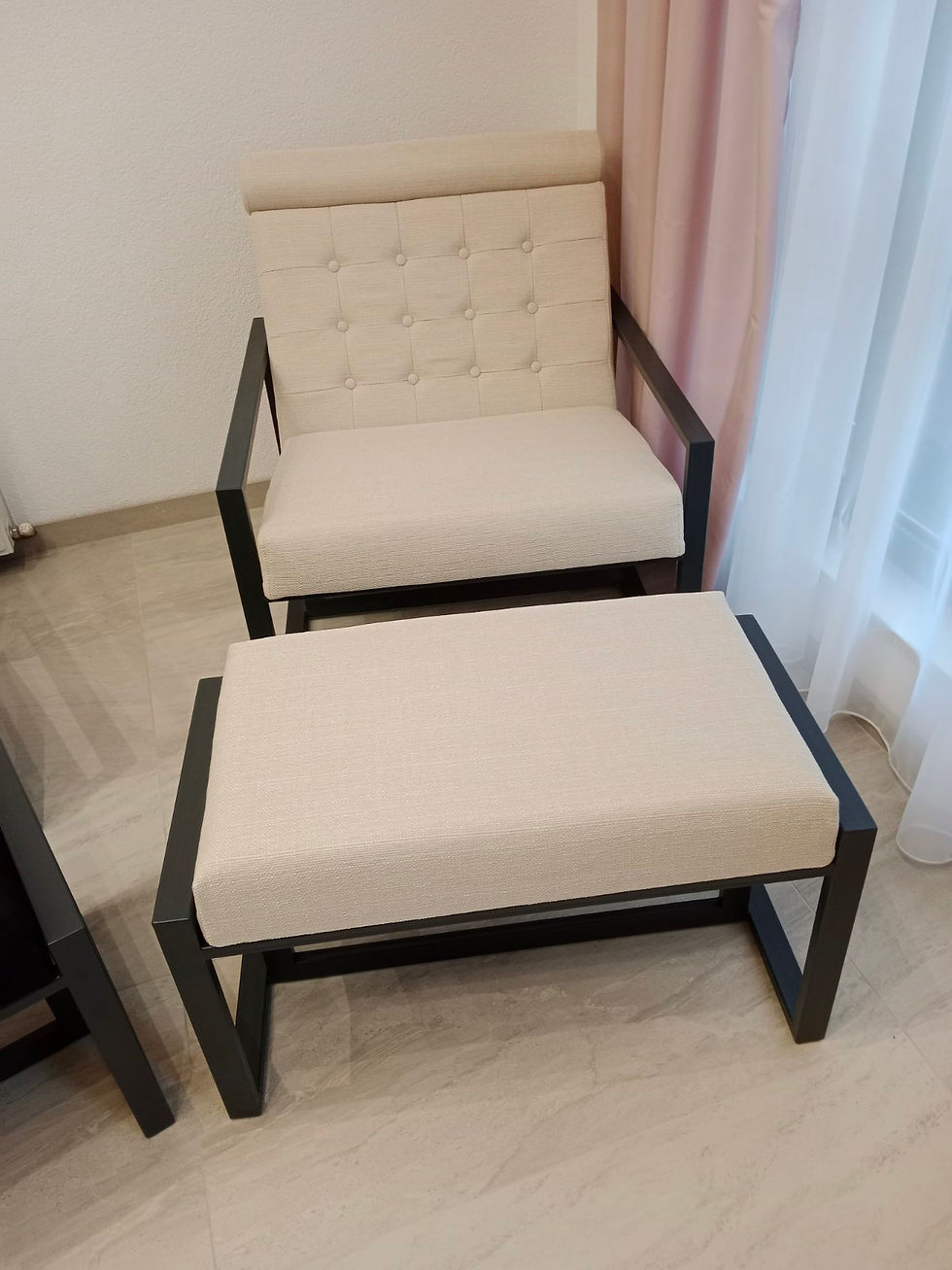 Thumbnail: Fotelja Luna II