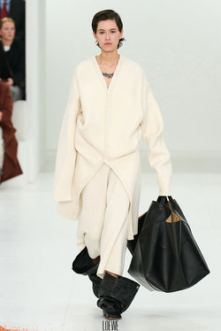 YONI TJIN FOR LOEWE FW23