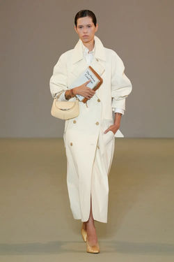 Yoni Tjin for Del Core