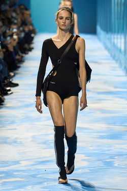 OPENING WORLDWIDE EXCLUSIVE CHRISTIAN DIOR CAMPAIGN
