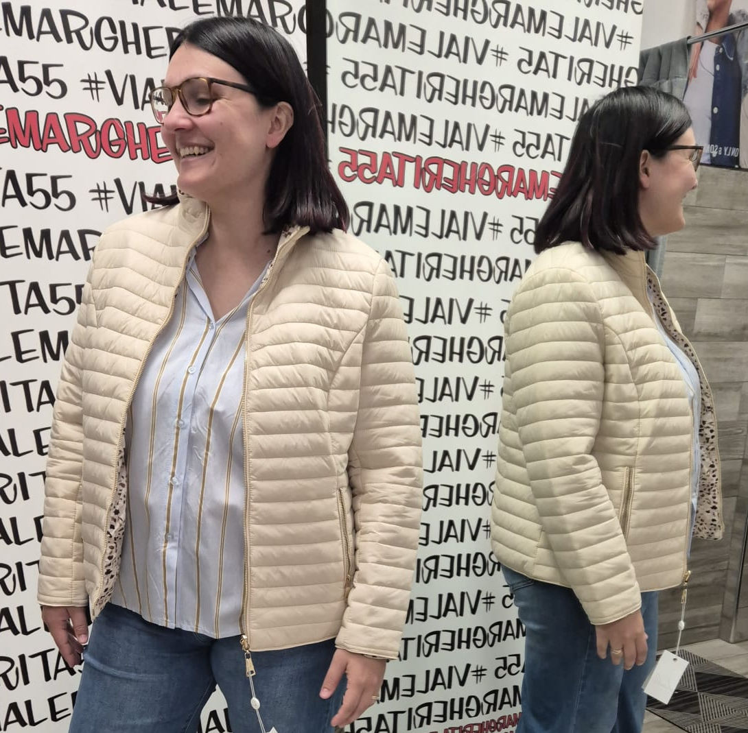 Giacca tipo piumino reversibile beige e fantasia leopardata Lizalù