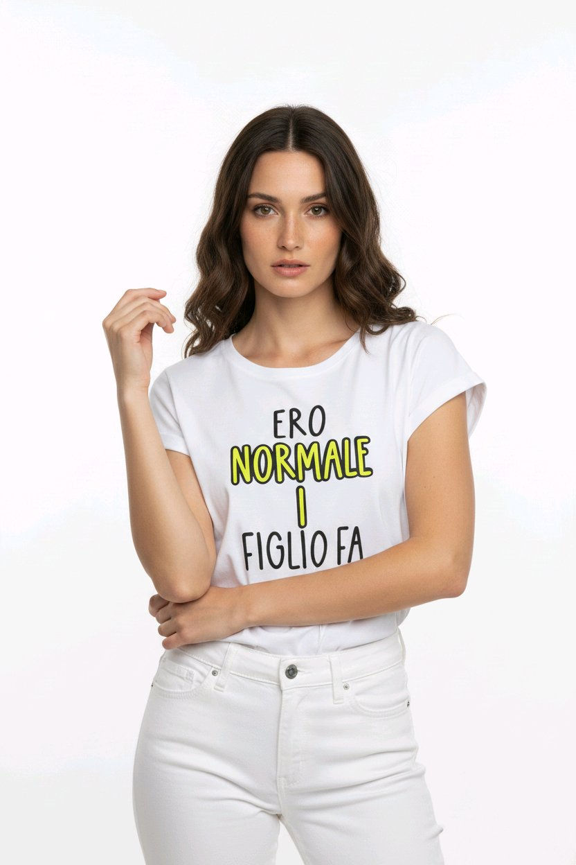 T-shirt con scritta ERO NORMALE 1 FIGLO FA