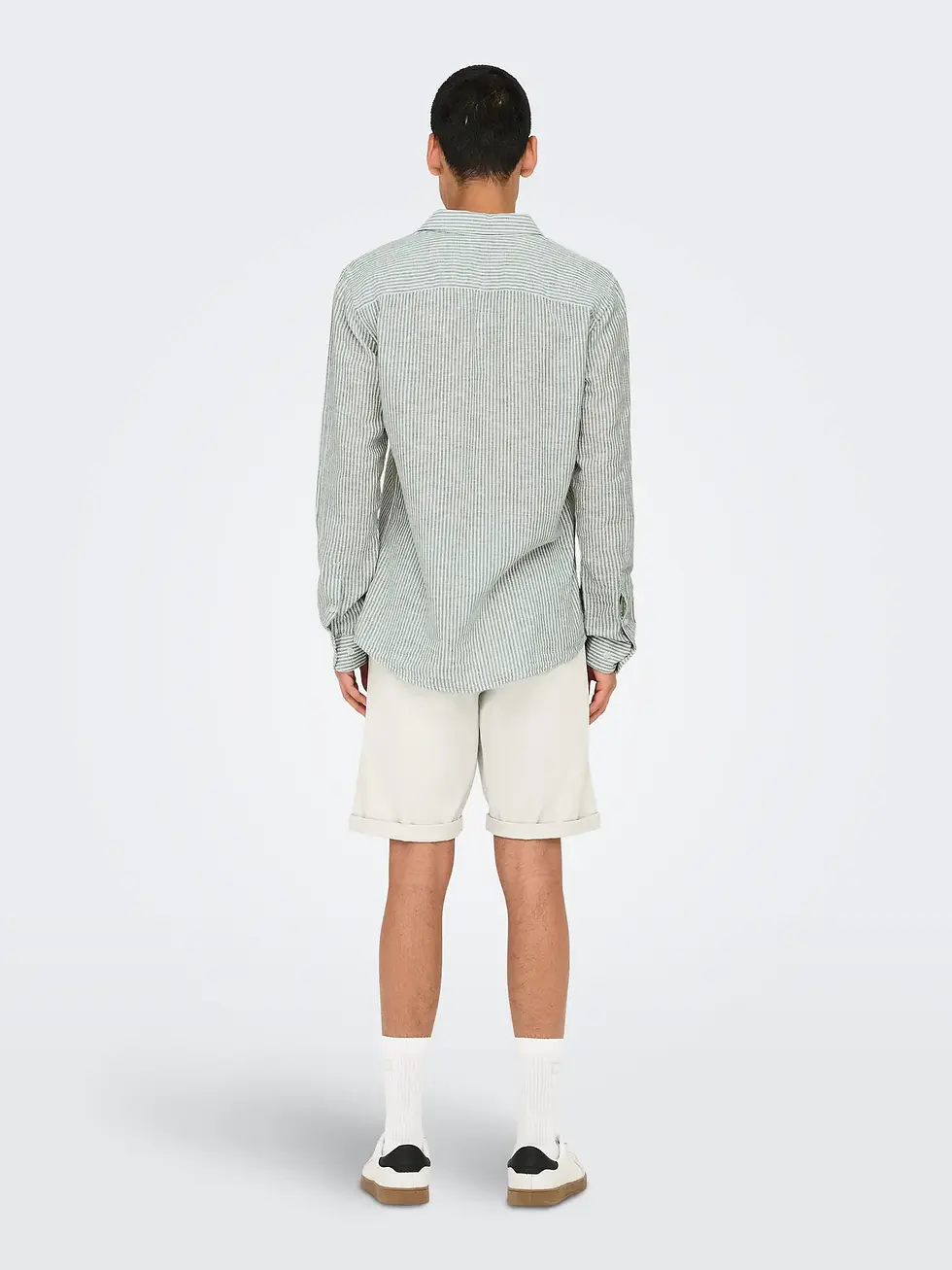 Thumbnail: Camicia di lino a righe