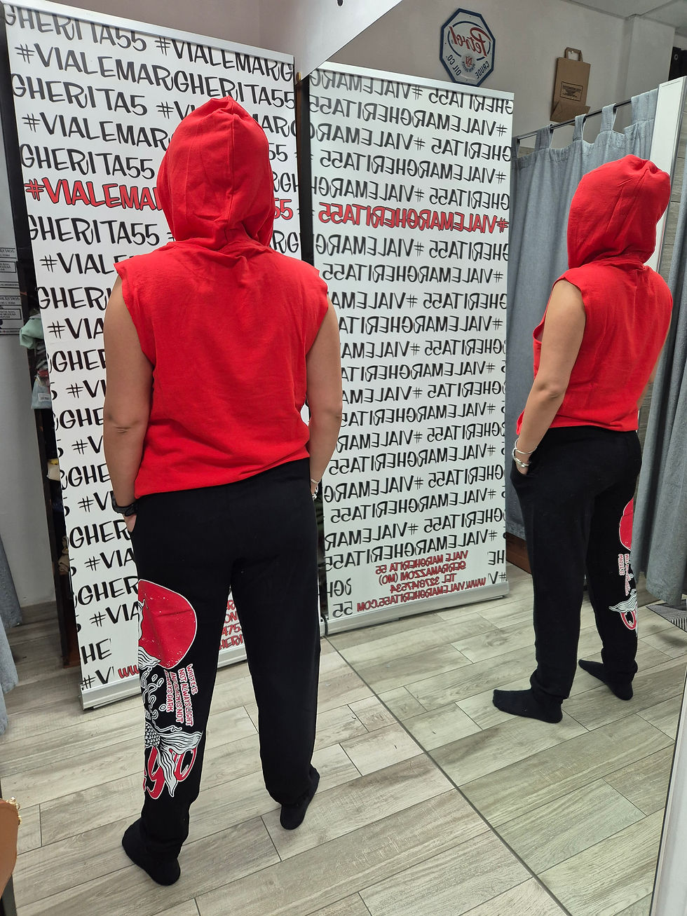 Thumbnail: Felpa smanicata con cappuccio basic 