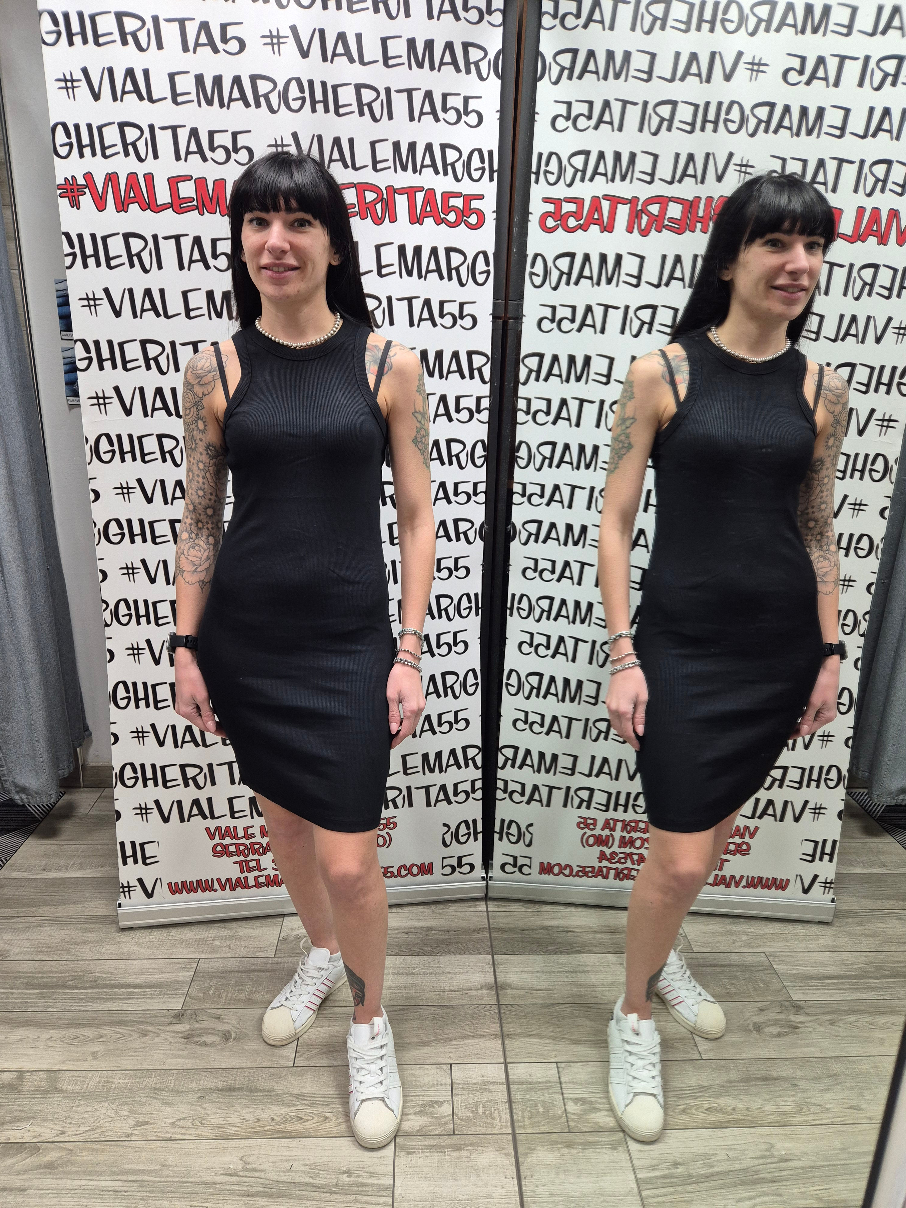 Abitino a canotta costine