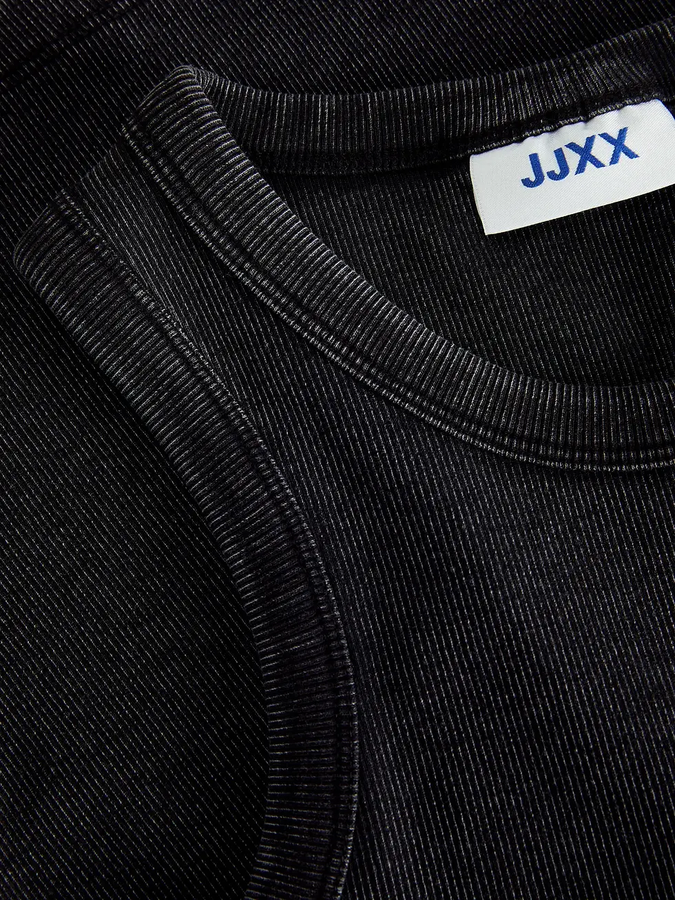 Thumbnail: Canotta basic a costine effetto slavato