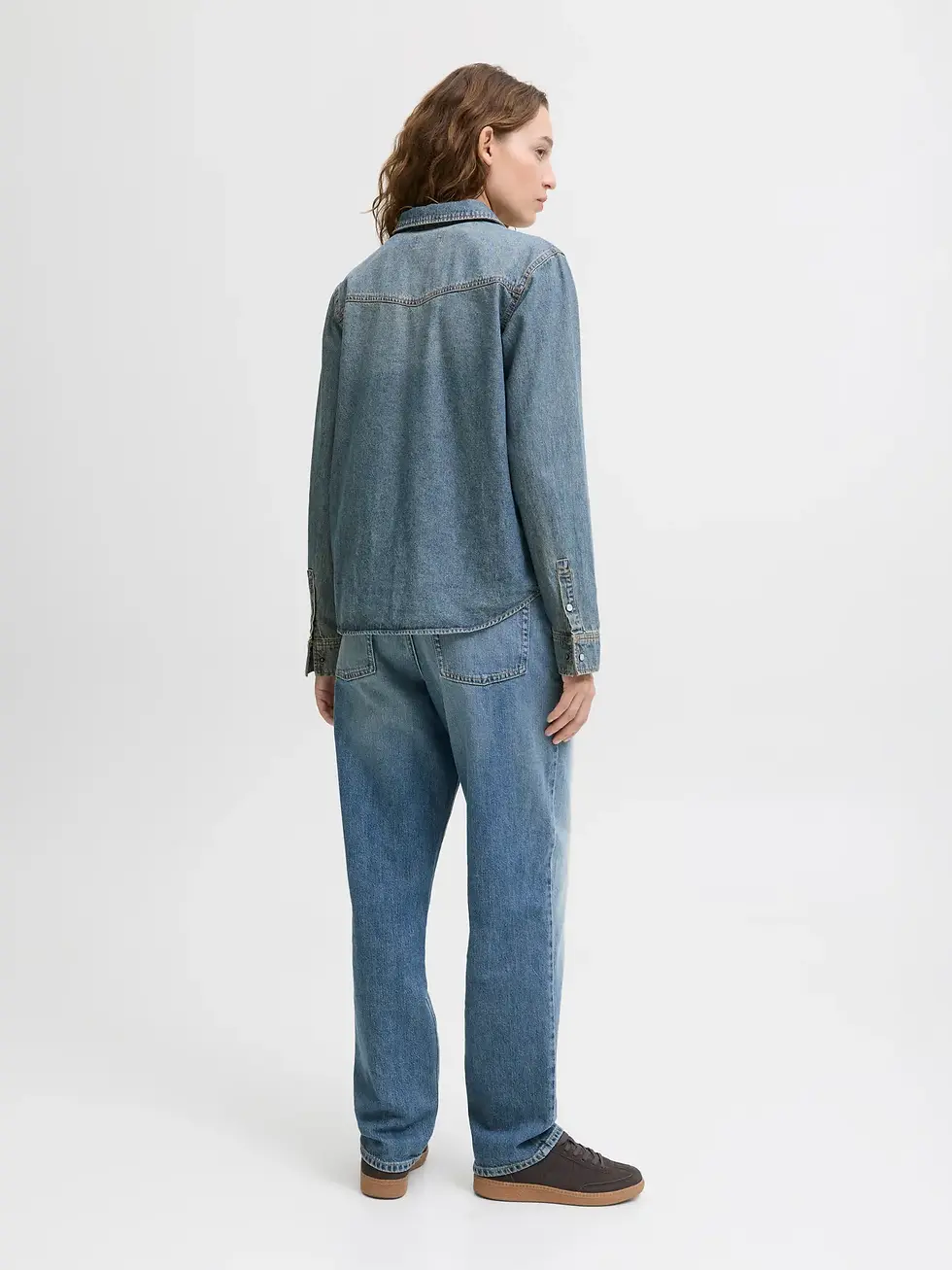 Thumbnail: Camicia jeans lavaggio sabbiato