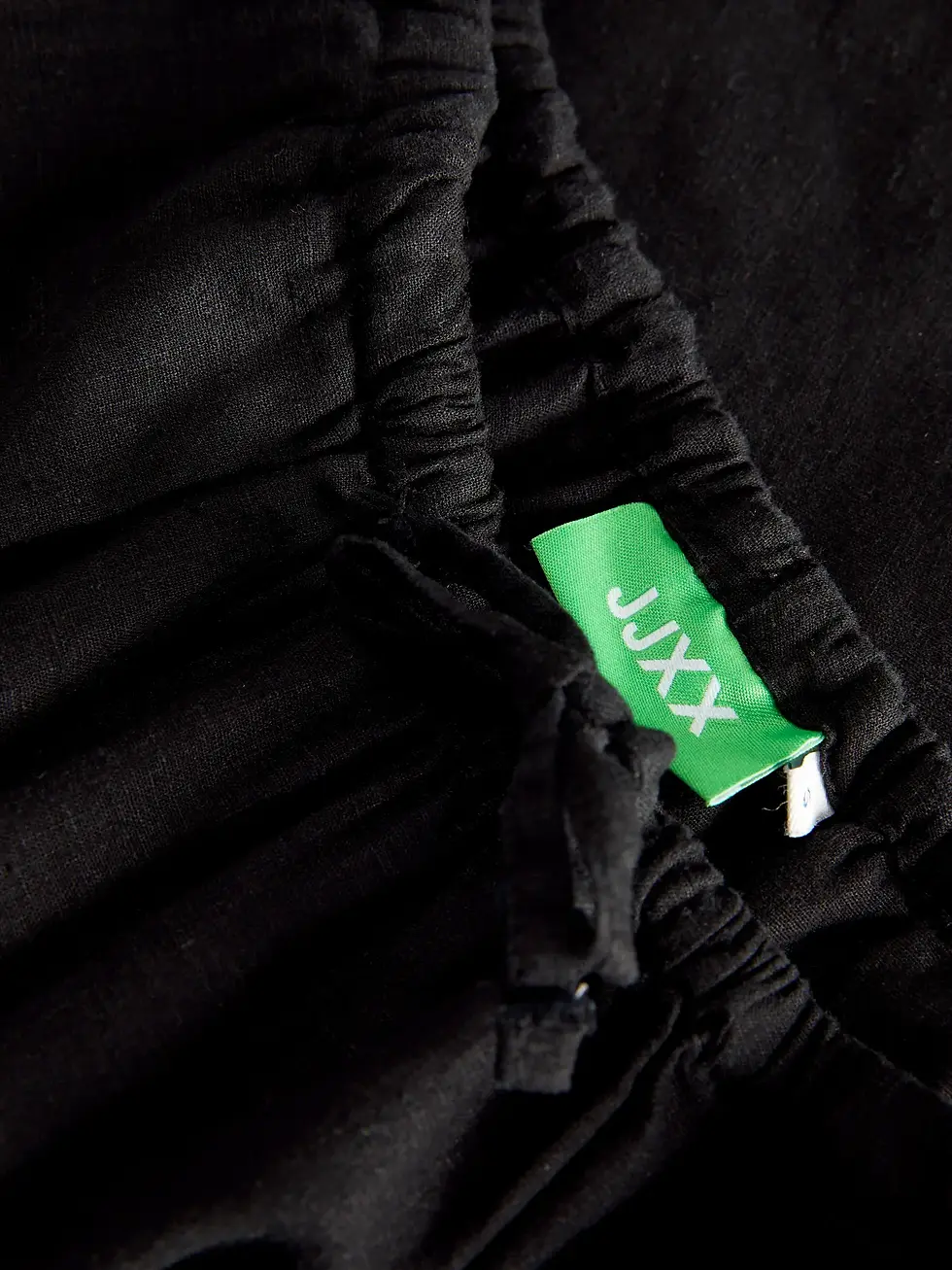 Thumbnail: Short in misto lino