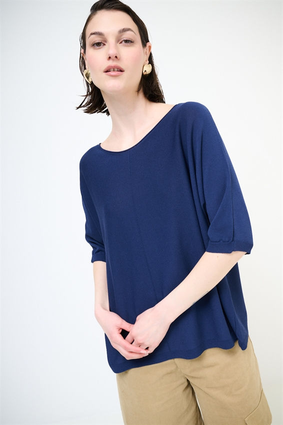 Thumbnail: Maglia over con manica a pipistrello