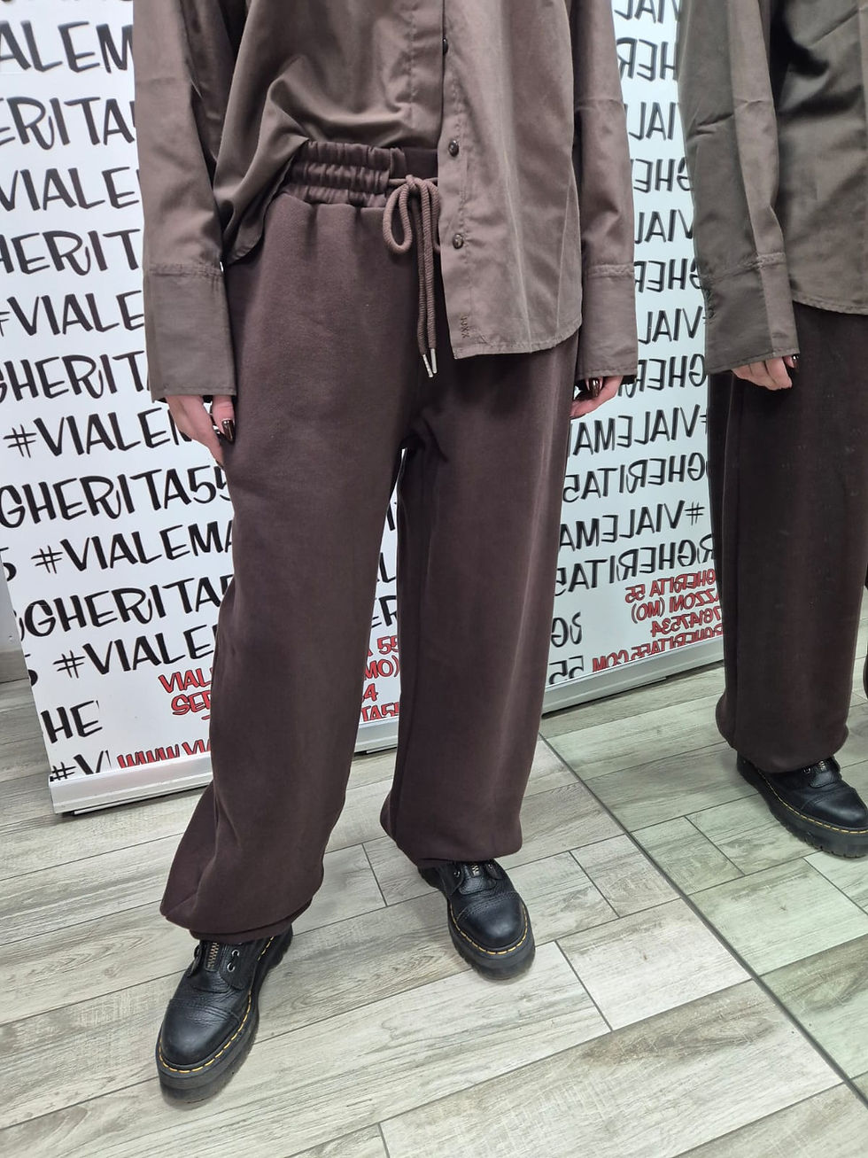 Thumbnail: Pantaloni jogger oversize garzati Lumina