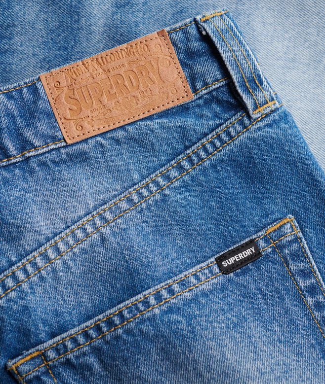 Thumbnail: Pantaloncini in demin lavaggio medio Superdry