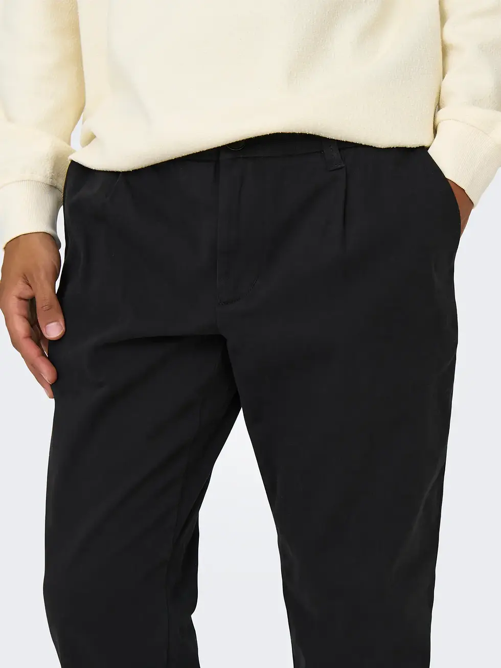 Thumbnail: Pantaloni fit tapered con pences