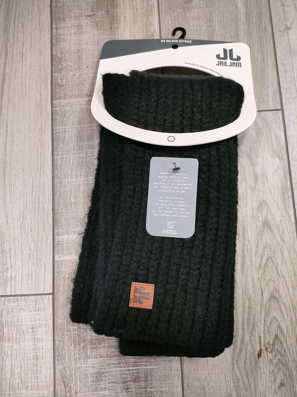 Thumbnail: Scalda collo Golden Gate Loop JailJam