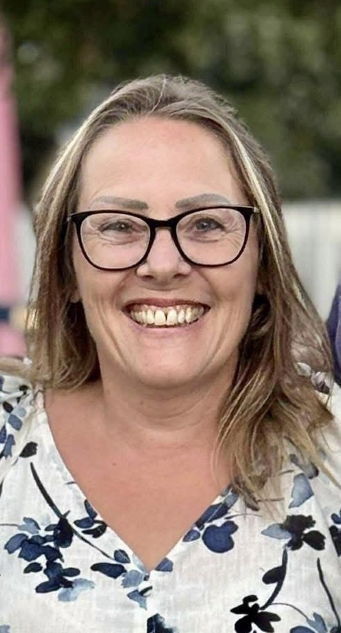 Writer: Lola's Cakes Paints and Parties