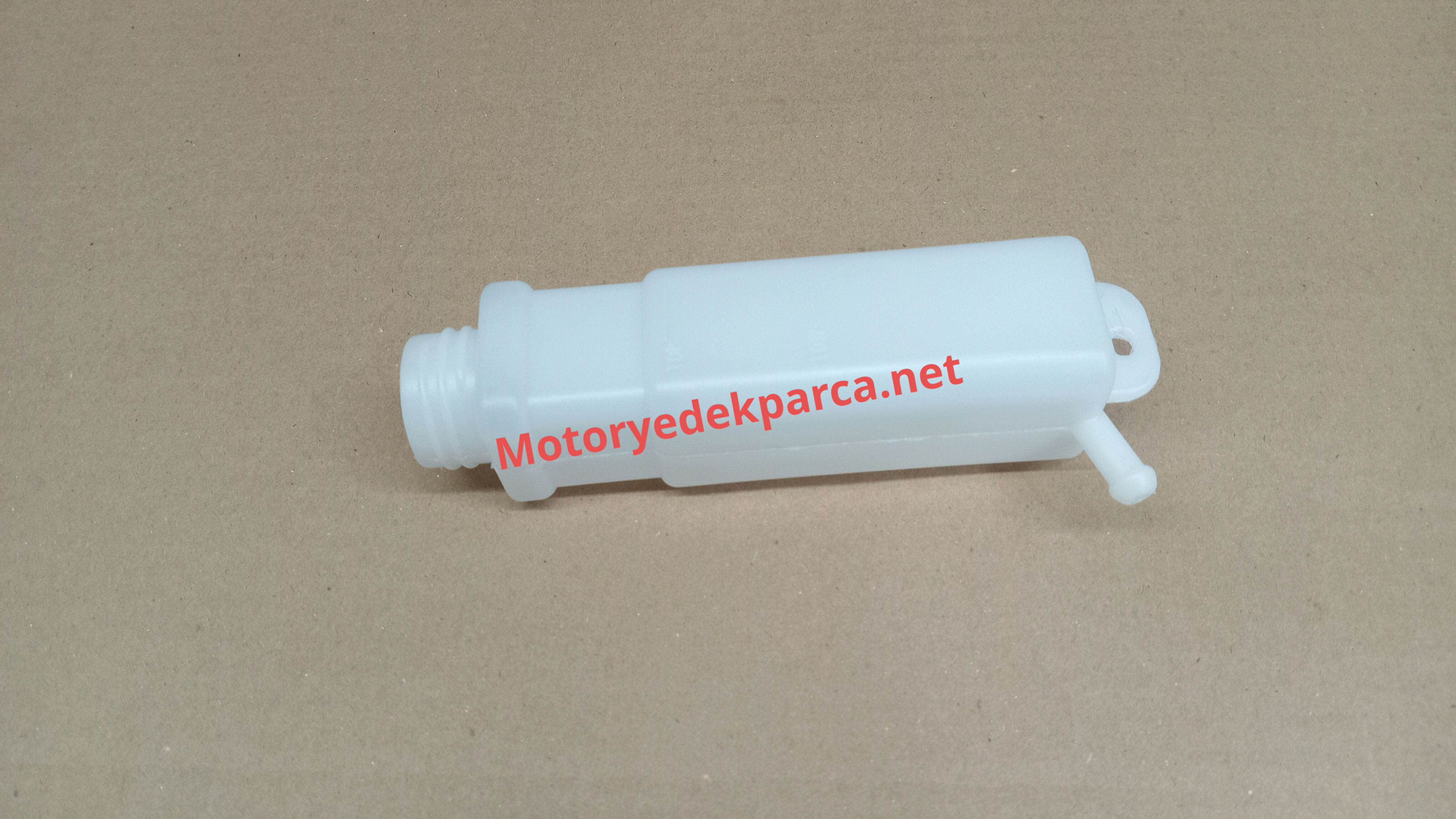 YUKİ TARO GP2 SU DEPOSU