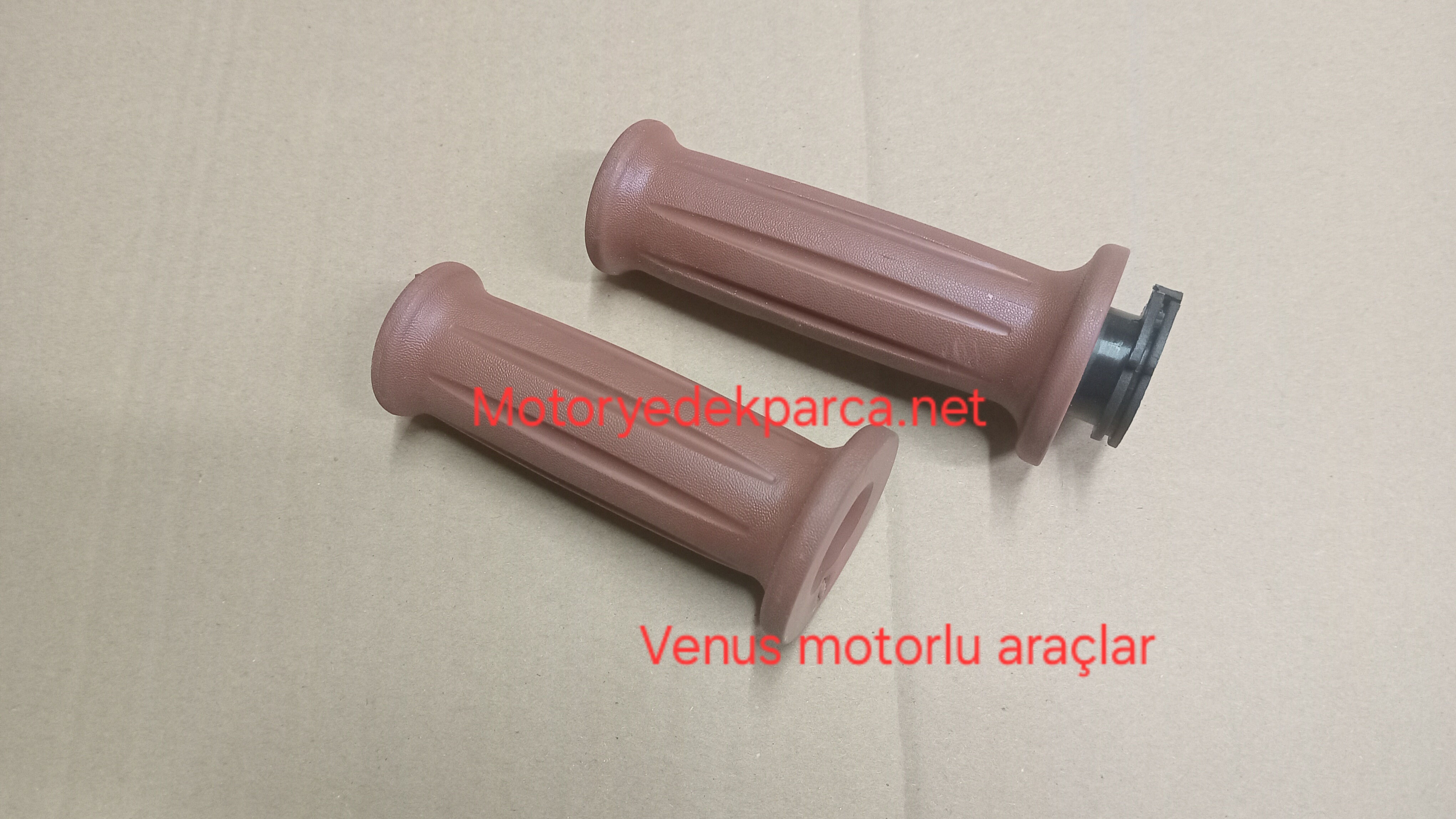 YUKI MARGHERITA ELCİK SET