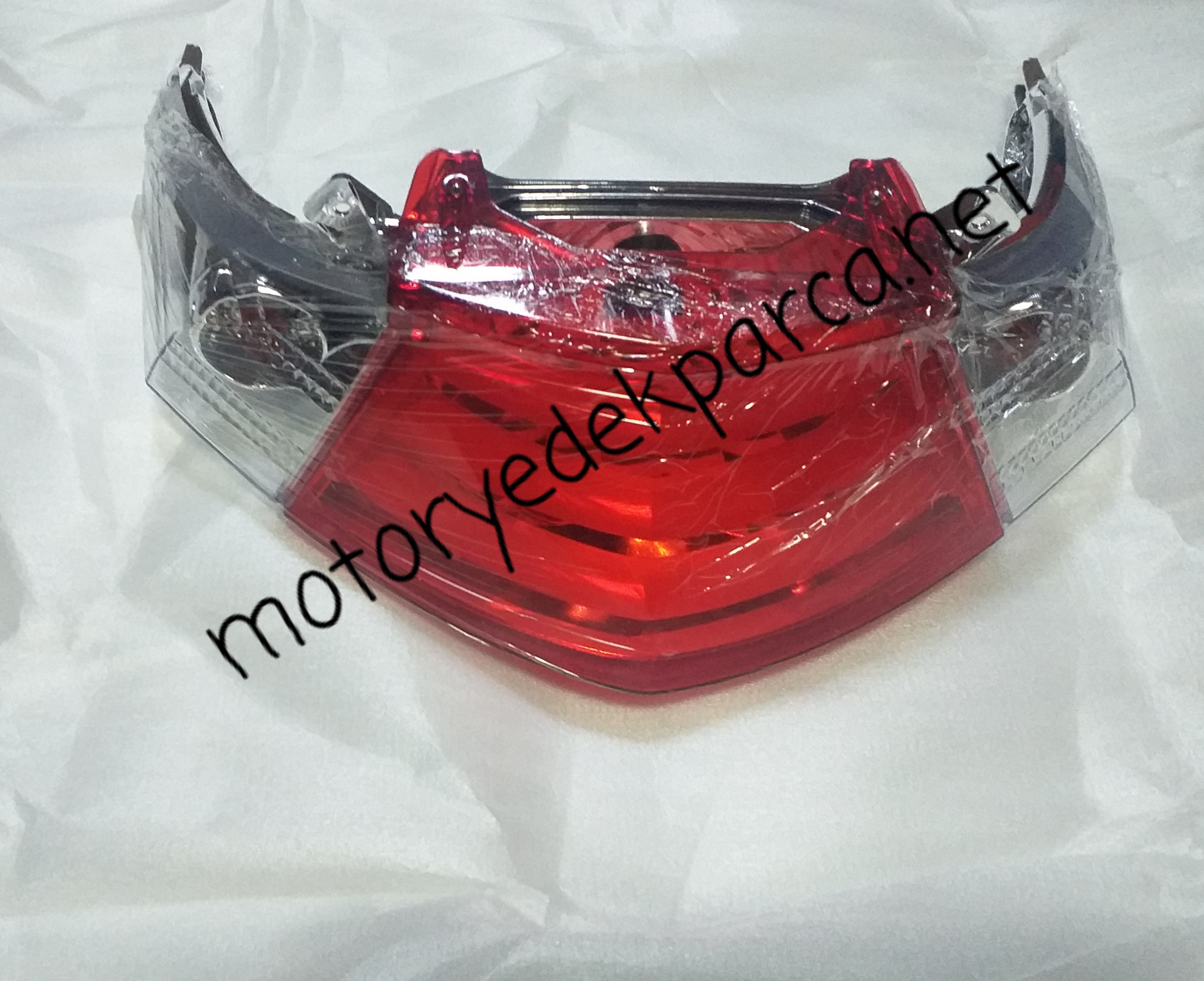 YUKİ LEILI ARKA STOP LAMBASI 