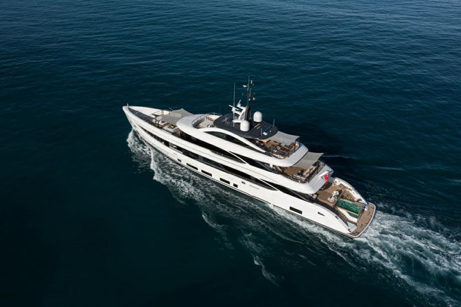 Birubi superyacht cruising at speed across the Mediterranean
