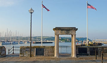 mayflower steps shutterstock_200964863.jpg