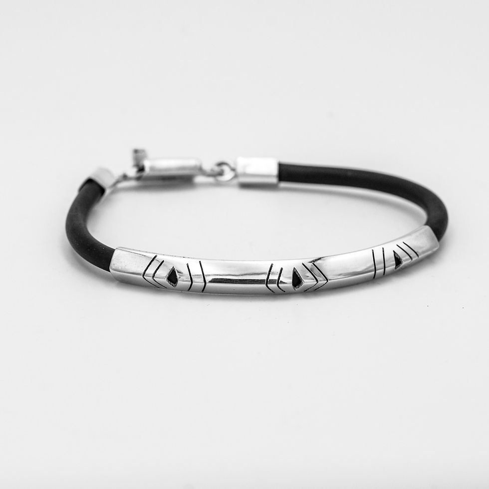 RUBBER AND SILVER BRACELET