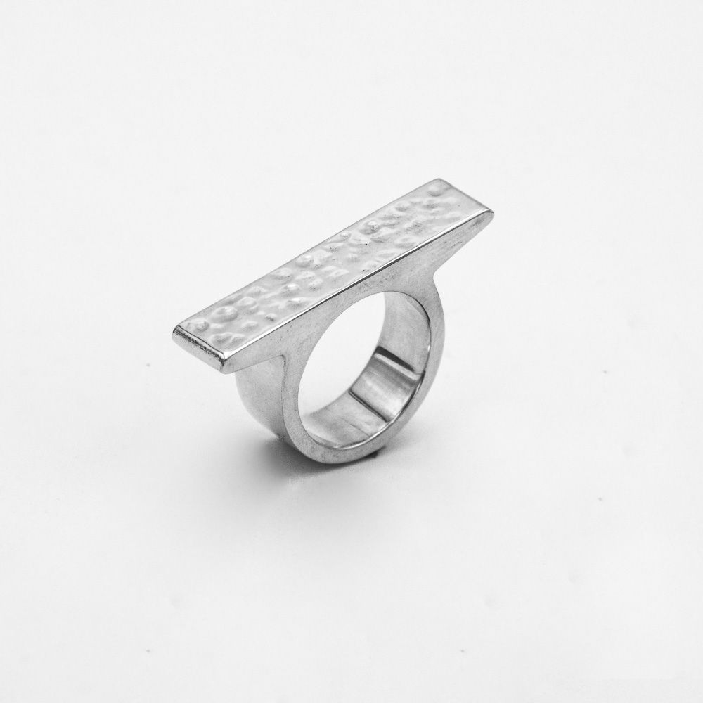 TEXTURED SILVER RING