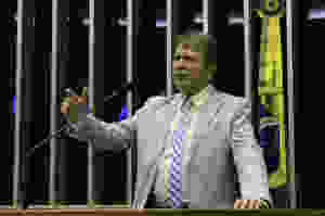 Bibo Nunes preside debate sobre Reconhecimento Facial.