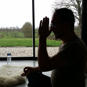 Cours de Kundalini Yoga ce matin au Chromatic