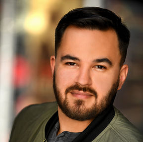 Taz Stahlnecker_edited.jpg