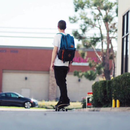 Be cool, Skate to school