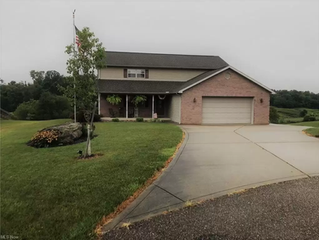 NEW LISTING $429,900