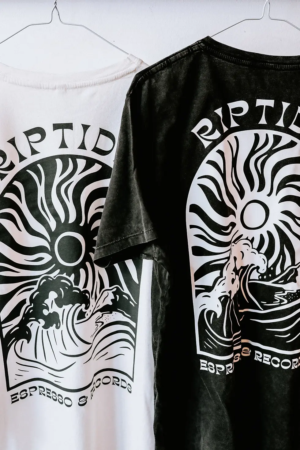 riptide-wave-tee-both-colours.webp