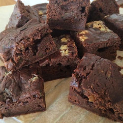 Brownies....with a very special ingredient... courgette😜 a bit more spongey than “normal” brownies 