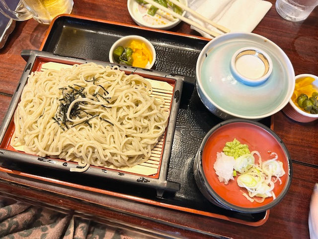 蕎麦もございます。