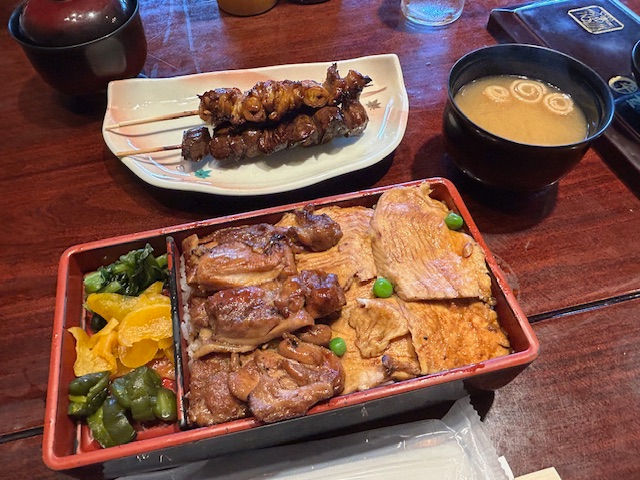 王道の鳥めし松(大盛)