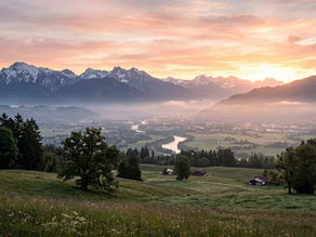 Ruhige Alpenlandschaft zwischen München und Rosenheim – Psychotherapie ohne lange Wartezeit in der Privatpraxis Rosenheim