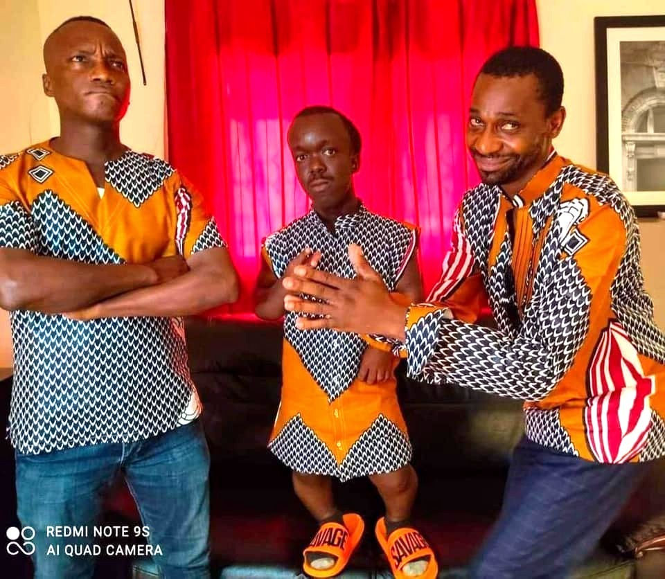 শাহীনের প্রতি ক্ষোভ দেখিয়েছে শাহীনের বেশ কিছু ফ্রেশার.কিন্তু কেনো।।?