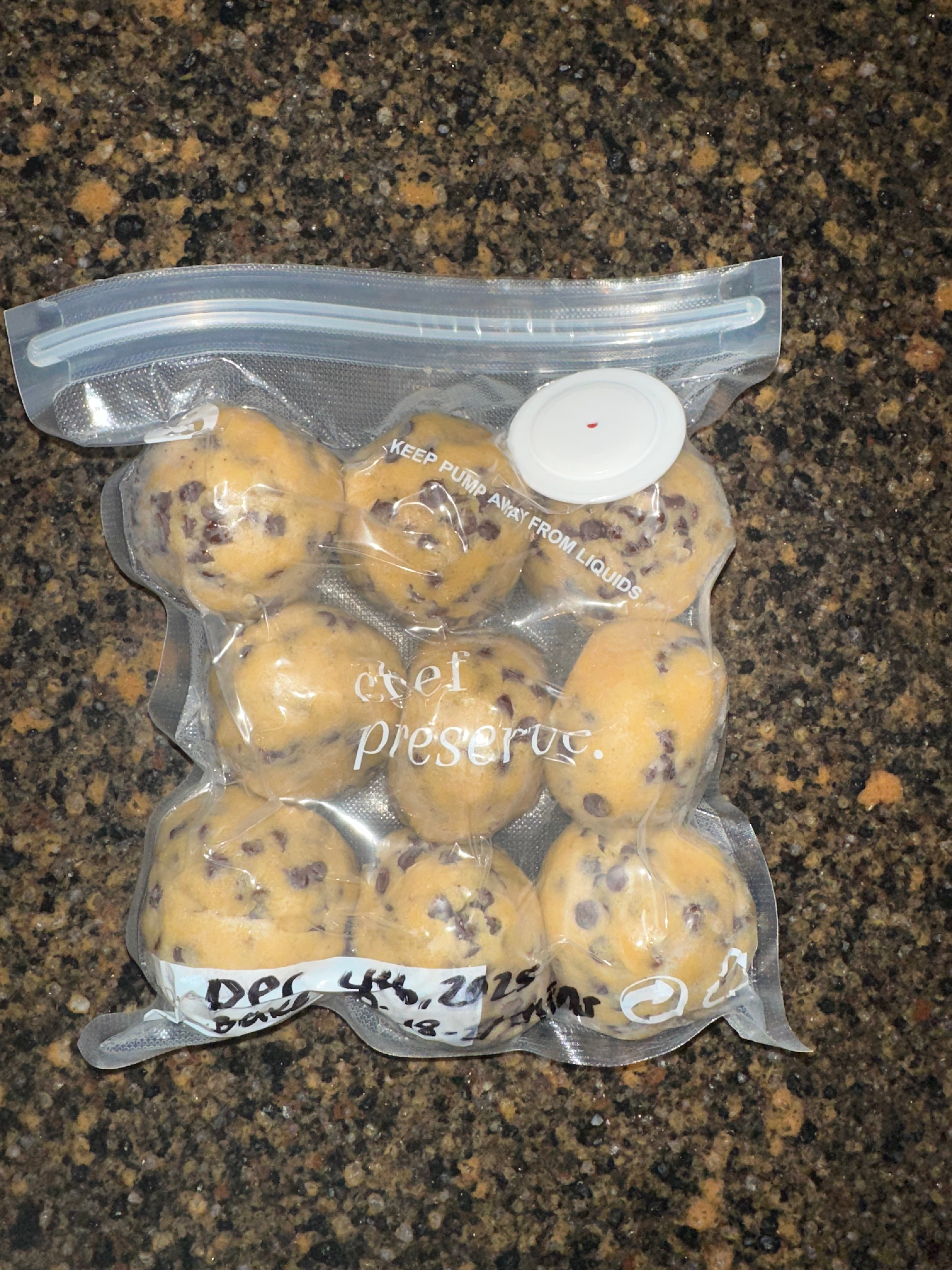 Reiman Classic Chocolate Chip Cookies- Frozen